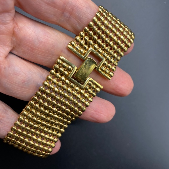 Vintage MONET Bracelet Mesh Gold Tone Fold Over Clasp - Picture 1 of 6